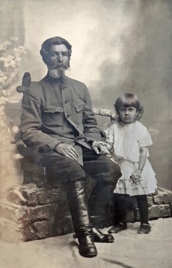 Шевелёв Василий и дочь Анна